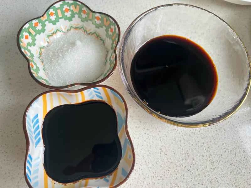 How to make pure milk hand-torn toast: Step 1