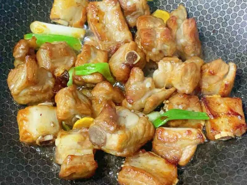 How to make pure milk hand-torn toast: Step 1