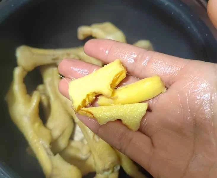 How to make pure milk hand-torn toast: Step 1