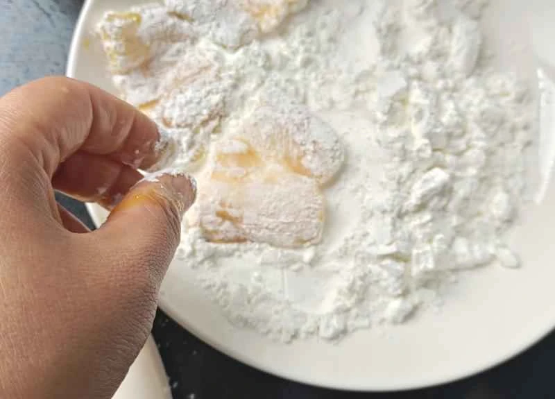 How to make pure milk hand-torn toast: Step 1