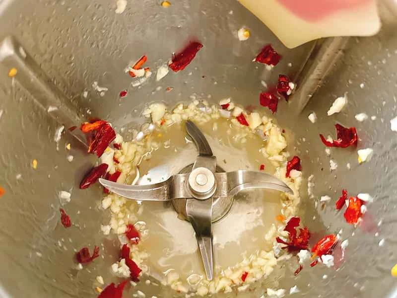 How to make pure milk hand-torn toast: Step 1