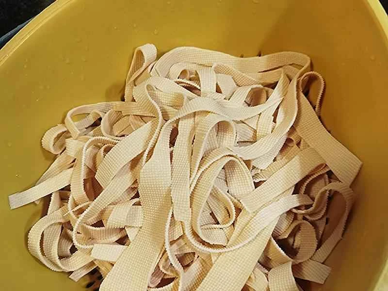 How to make pure milk hand-torn toast: Step 1