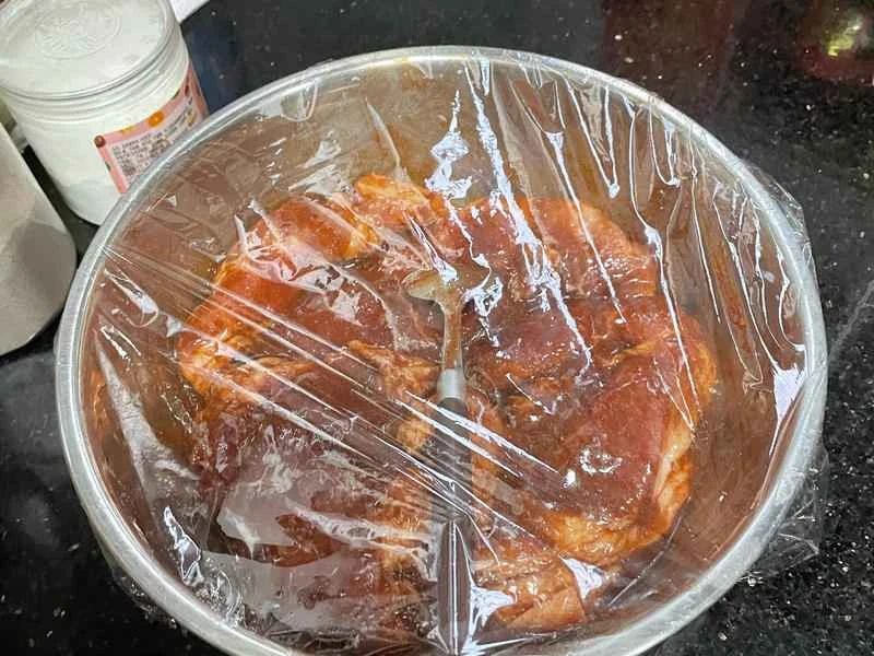 How to make pure milk hand-torn toast: Step 1