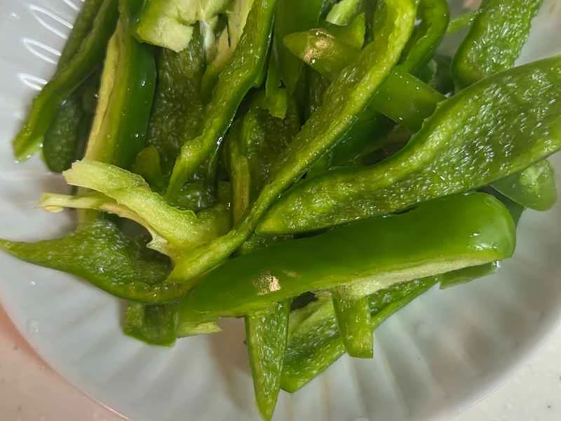 How to make pure milk hand-torn toast: Step 1