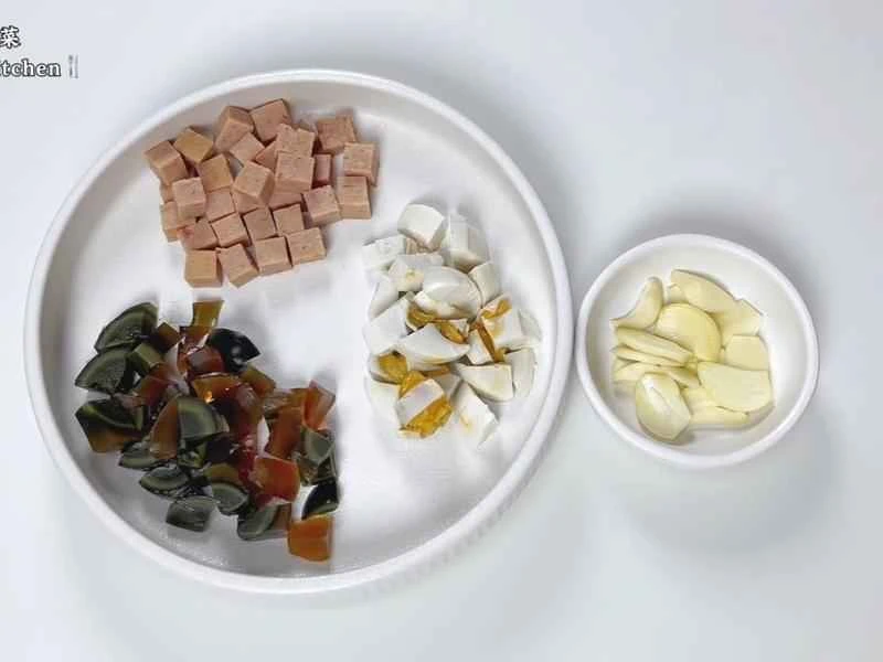 How to make pure milk hand-torn toast: Step 1