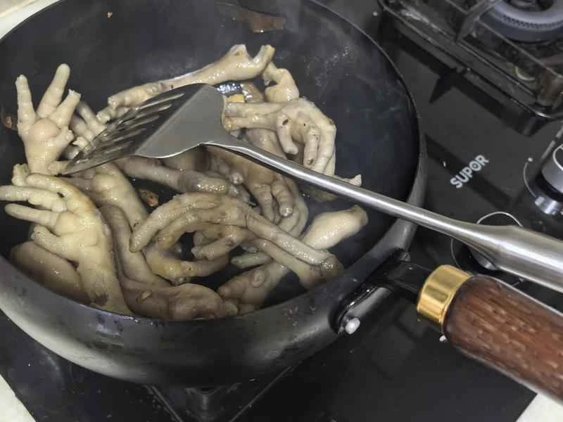 How to make pure milk hand-torn toast: Step 1