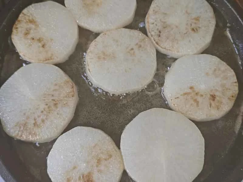 How to make pure milk hand-torn toast: Step 1