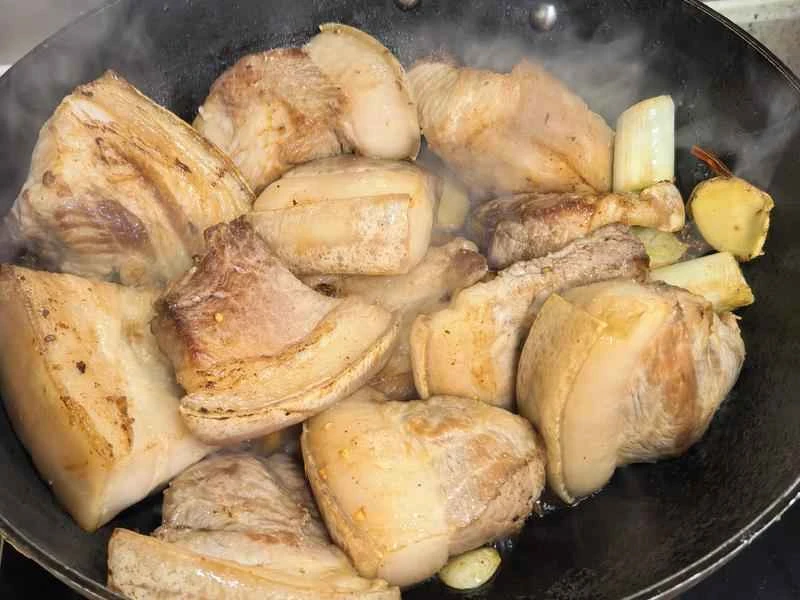 How to make pure milk hand-torn toast: Step 1