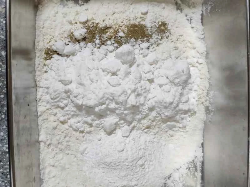 How to make pure milk hand-torn toast: Step 1