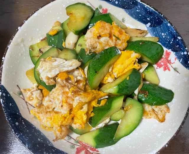 Quick and easy home-style dish - 1 - Recipe for stir-fried eggs and cucumber