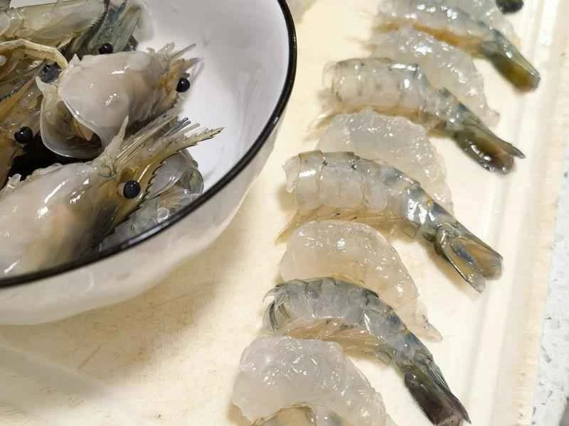 How to make pure milk hand-torn toast: Step 1