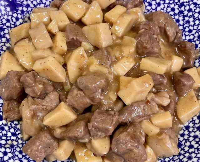 Stir-fried King Oyster Mushrooms with Beef Cubes – A Chinese-Style Daily Meal Recipe (272)