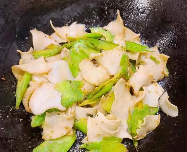 👩‍🍳Spicy Bitter Melon and Conch Slices with Satay Sauce (Home-Style Dish) Recipe