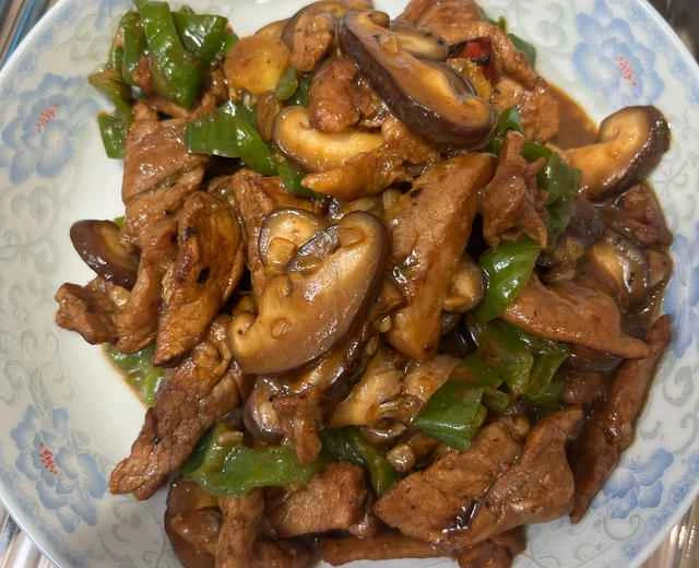 Home-style dish - Stir-fried mushrooms with pork recipe