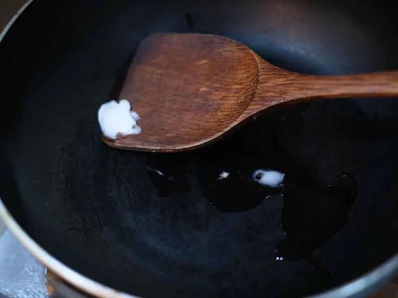 How to make pure milk hand-torn toast: Step 1