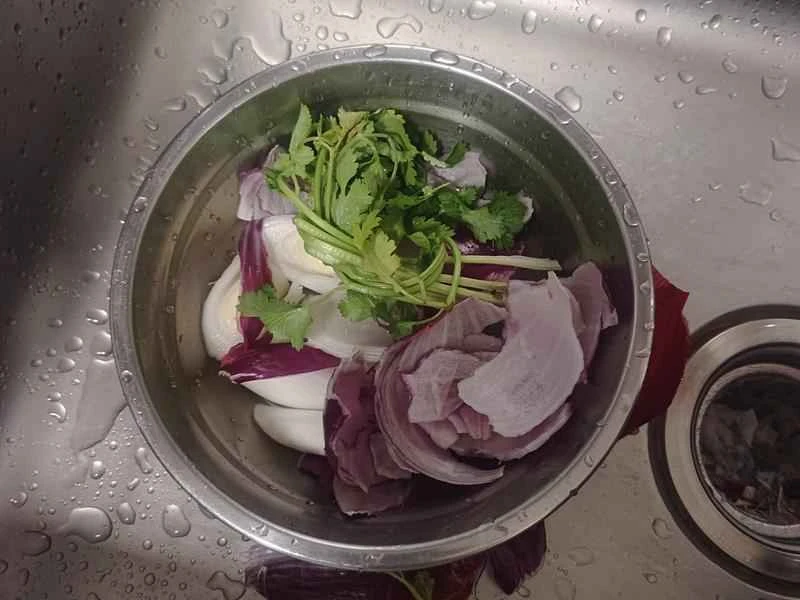 How to make pure milk hand-torn toast: Step 1