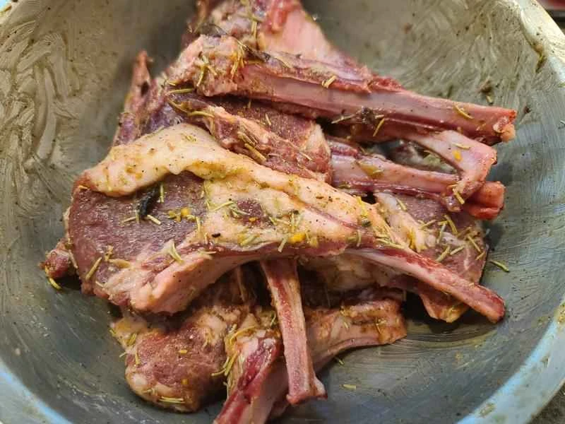 How to make pure milk hand-torn toast: Step 1