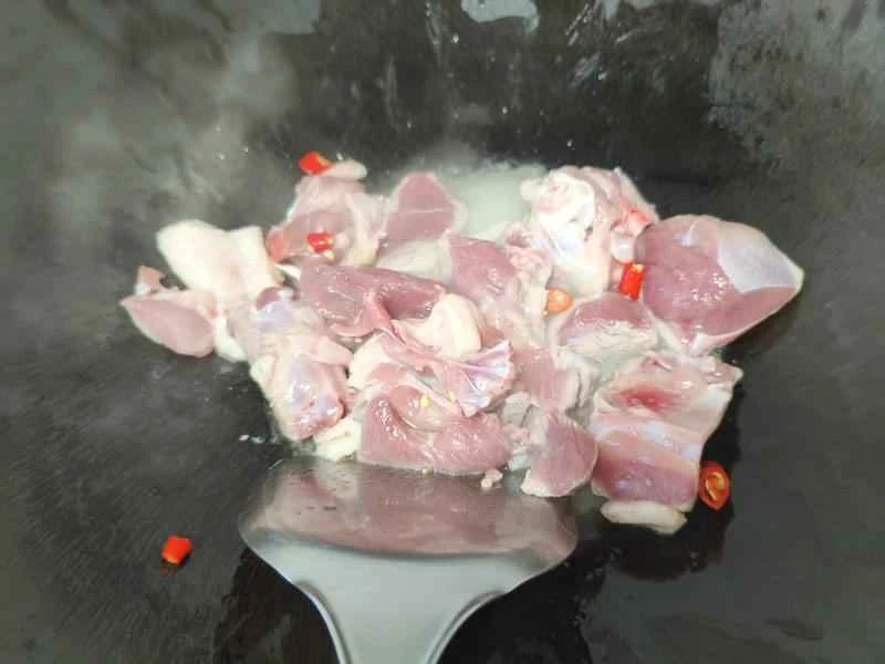 How to make pure milk hand-torn toast: Step 1