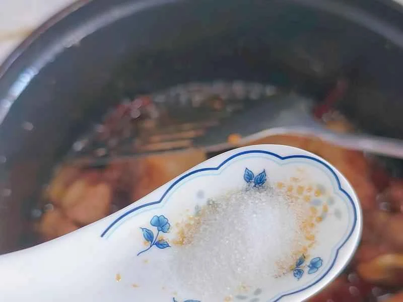 How to make pure milk hand-torn toast: Step 1