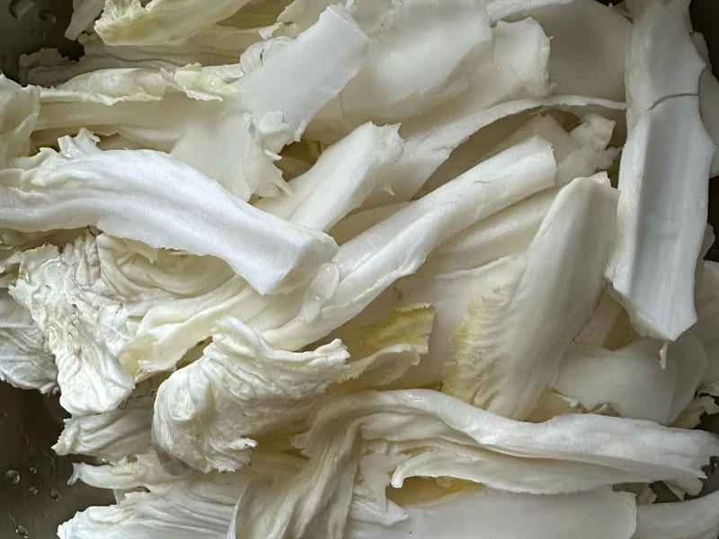 How to make pure milk hand-torn toast: Step 1