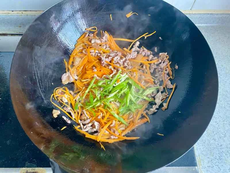 How to make pure milk hand-torn toast: Step 1