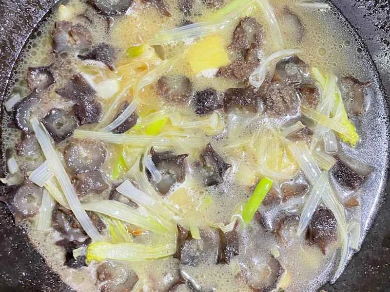 How to make pure milk hand-torn toast: Step 1