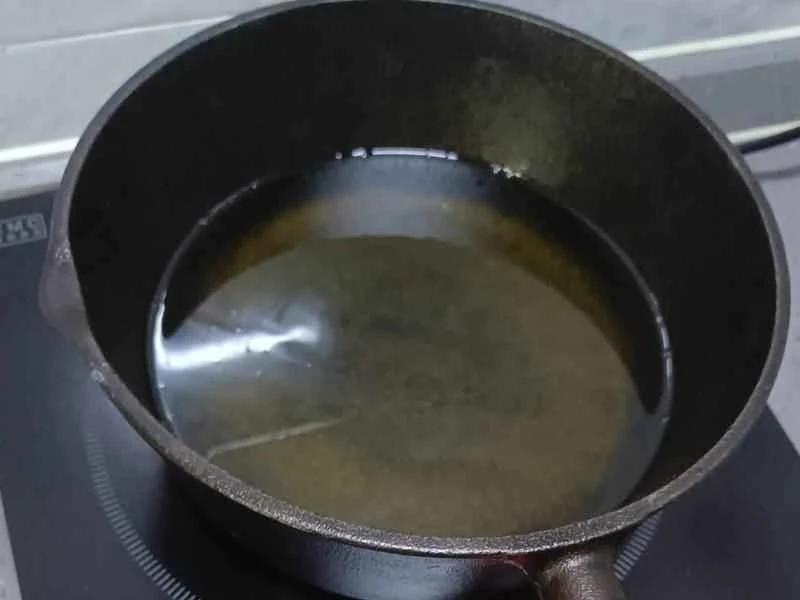 How to make pure milk hand-torn toast: Step 1