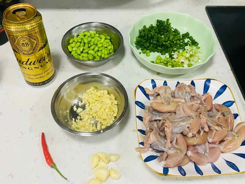 How to make pure milk hand-torn toast: Step 1