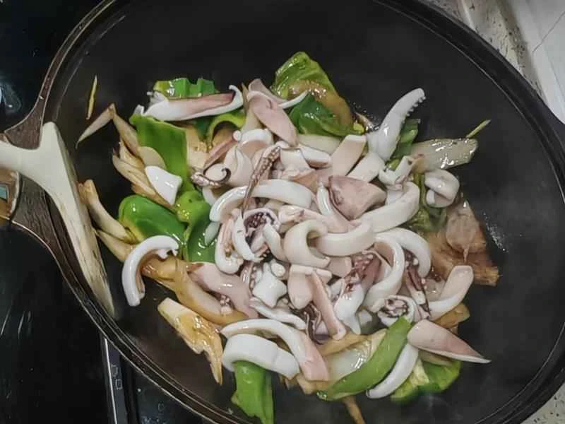 How to make pure milk hand-torn toast: Step 1