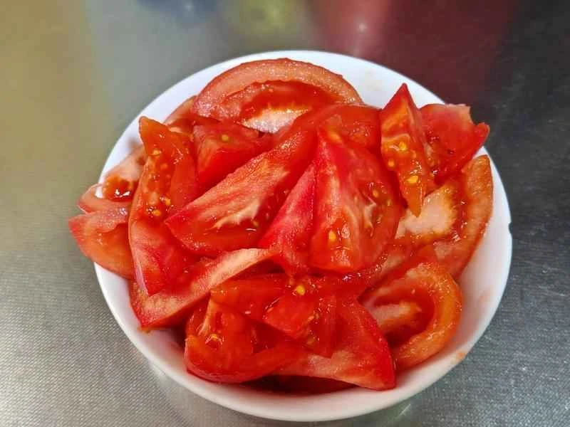 How to make pure milk hand-torn toast: Step 1