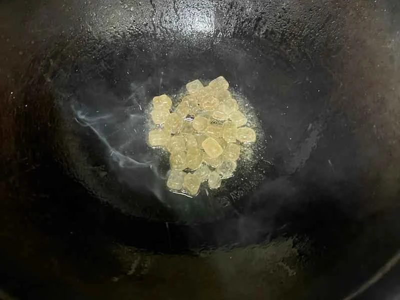 How to make pure milk hand-torn toast: Step 1