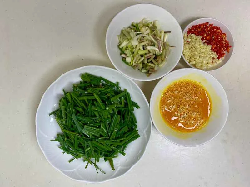 How to make pure milk hand-torn toast: Step 1