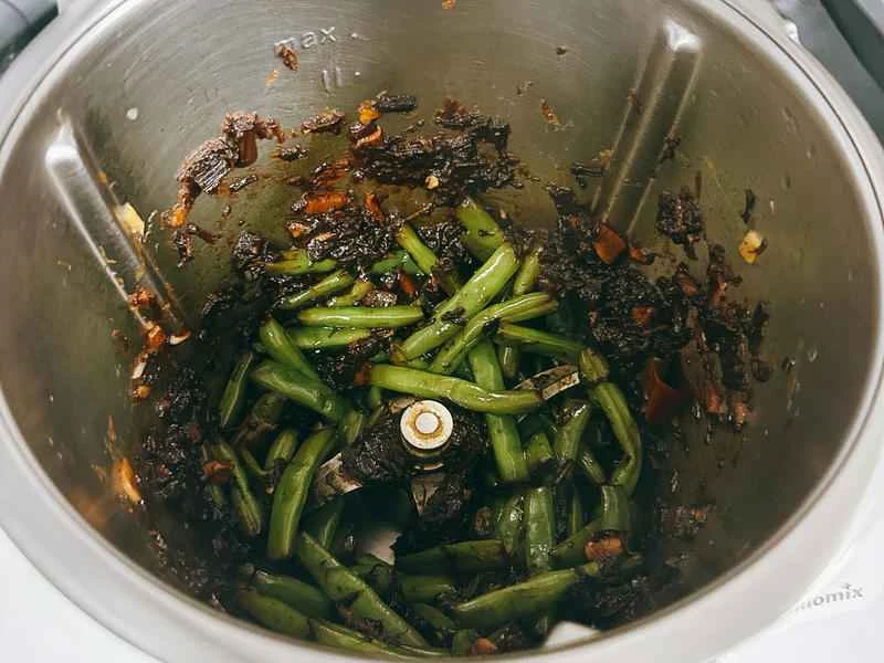 How to make pure milk hand-torn toast: Step 1